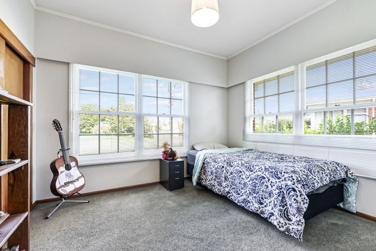 Photo of property in 39 Hillcrest Road, Hillcrest, Hamilton, 3216