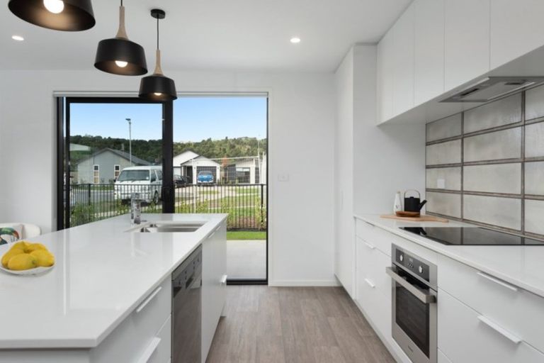 Photo of property in 8 Foley Grove, Pyes Pa, Tauranga, 3110