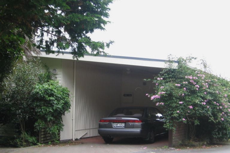 Photo of property in 2/77 Collier Avenue, Karori, Wellington, 6012