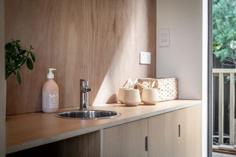 Photo of property in 78m Greenslade Road, Raglan, 3295