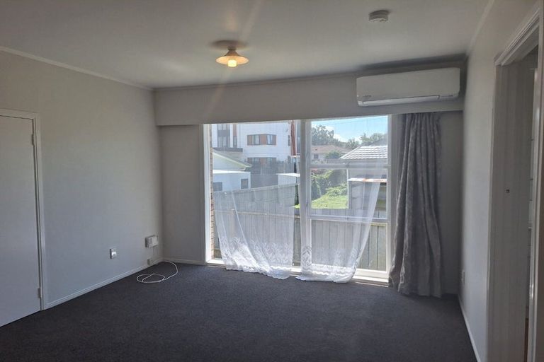 Photo of property in 28 Landscape Road, Papatoetoe, Auckland, 2025