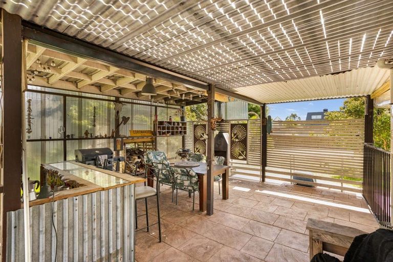Photo of property in 9 Catherine Crescent, Whitianga, 3510