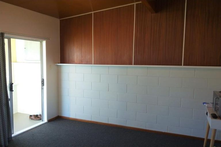 Photo of property in 3-4/37 Wood Street, Takaro, Palmerston North, 4410