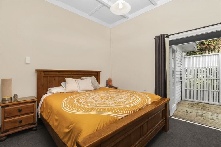 Photo of property in 42 Victoria Avenue, Waiuku, 2123