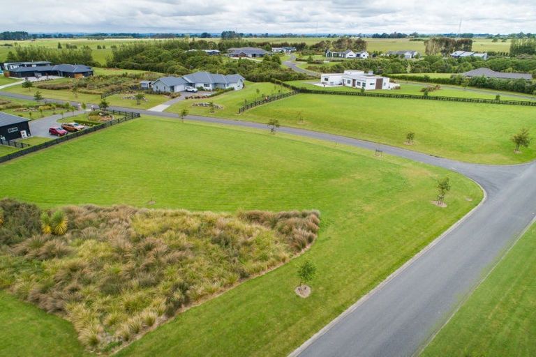 Photo of property in 3 Paterson Lane, Kelvin Grove, 4470