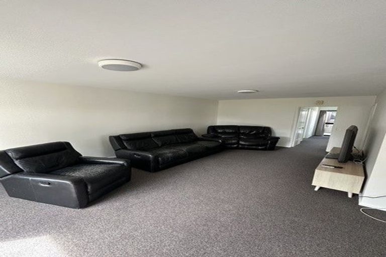 Photo of property in 2/218 Lincoln Road, Addington, Christchurch, 8024