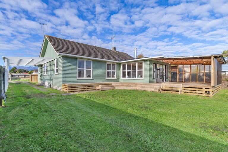 Photo of property in 12 Awatea Street, Levin, 5510