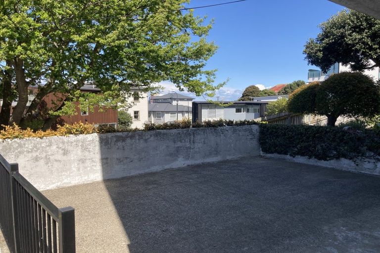 Photo of property in 25 Salamanca Road, Kelburn, Wellington, 6012