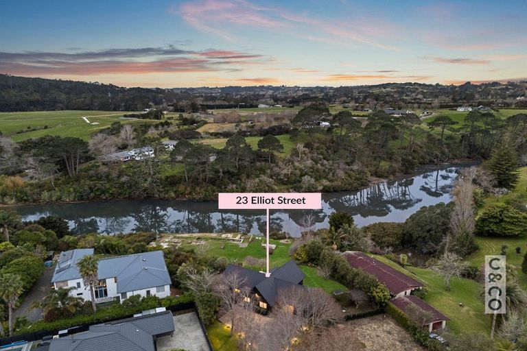 Photo of property in 23 Elliot Street, Riverhead, 0820