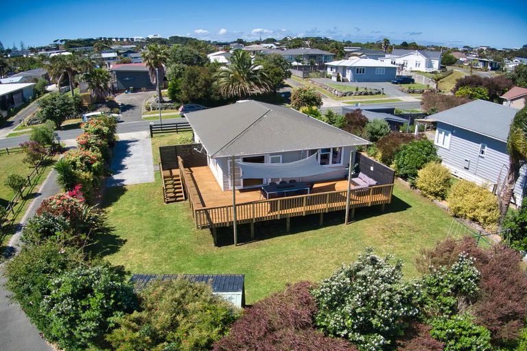 Photo of property in 10 Norfolk Drive, Mangawhai Heads, Mangawhai, 0505