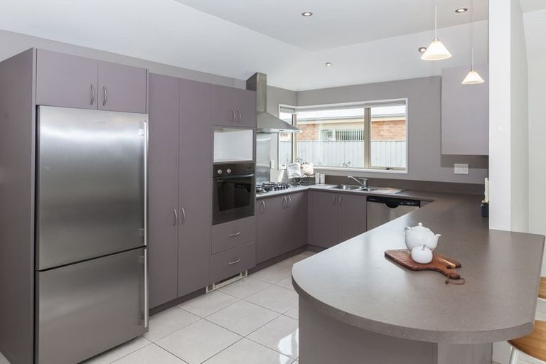 Photo of property in 152 Ilam Road, Ilam, Christchurch, 8041