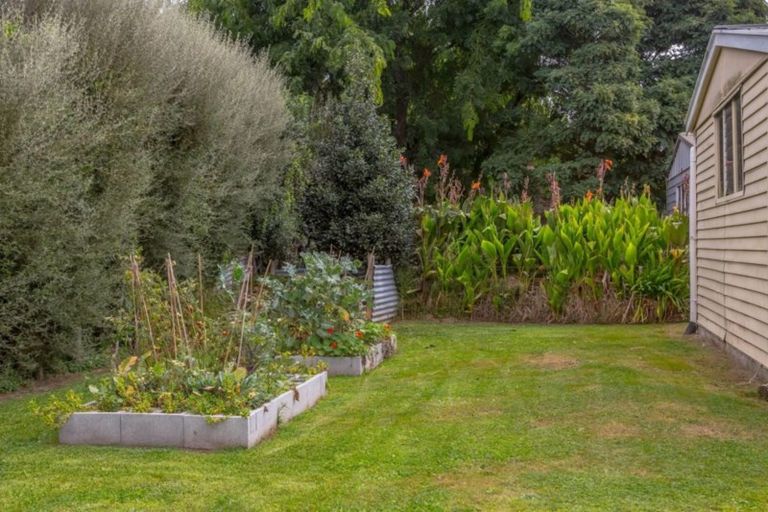 Photo of property in 7 Reading Street, Greytown, 5712