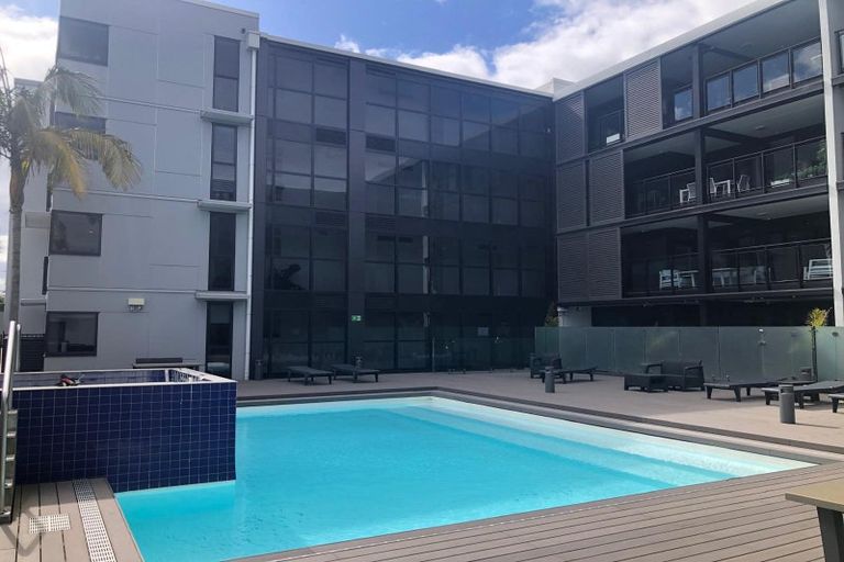 Photo of property in 2-06/424 Maunganui Road, Mount Maunganui, 3116