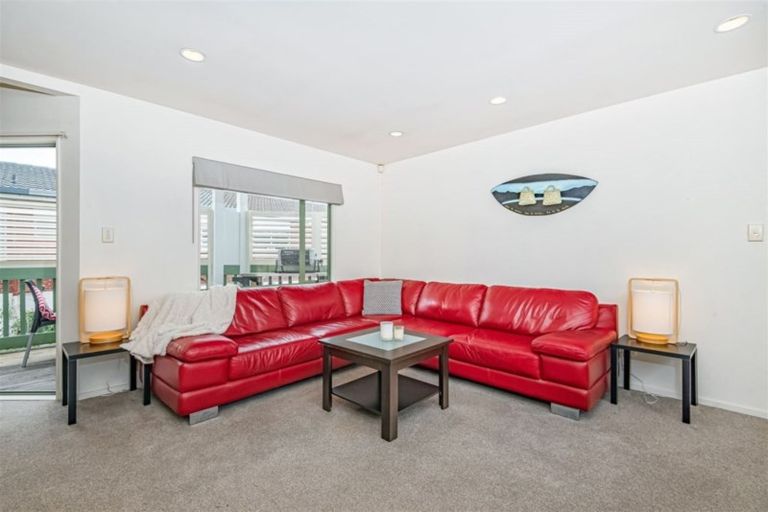 Photo of property in 2/770 Beach Road, Browns Bay, Auckland, 0630