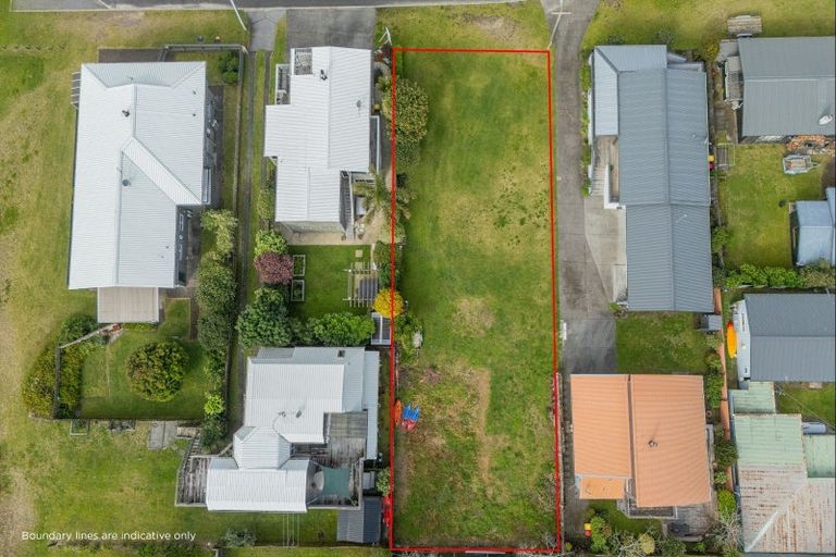 Photo of property in 102 Barrowclough Road, Whangamata, 3620