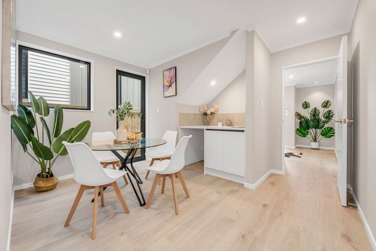 Photo of property in 23 Bremner Ridge Street, Flat Bush, Auckland, 2019