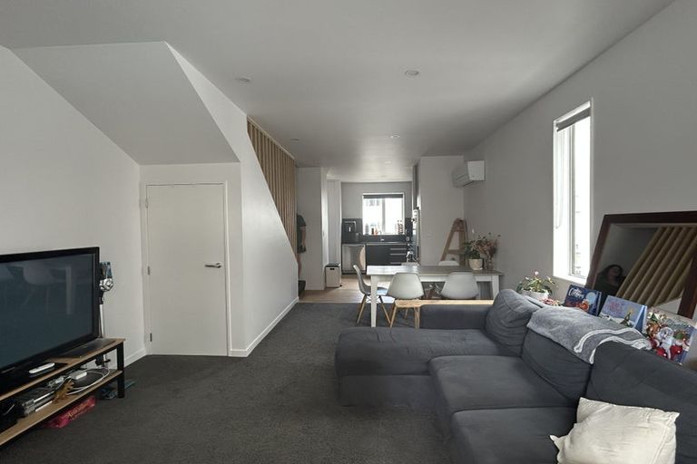 Photo of property in 3/30 Pirie Street, Mount Victoria, Wellington, 6011