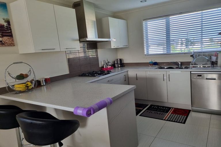 Photo of property in 55 Shrule Place, Huntington, Hamilton, 3210