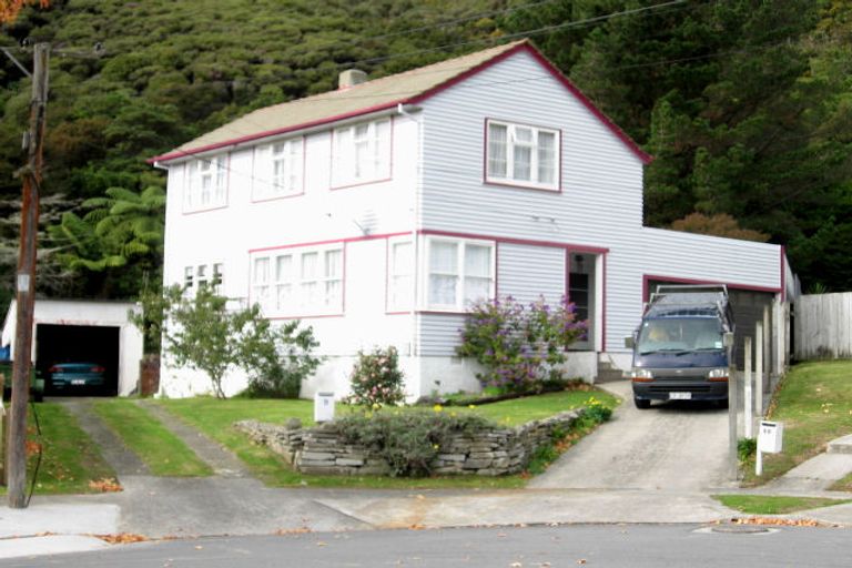 Photo of property in 9 Boyd Grove, Naenae, Lower Hutt, 5011
