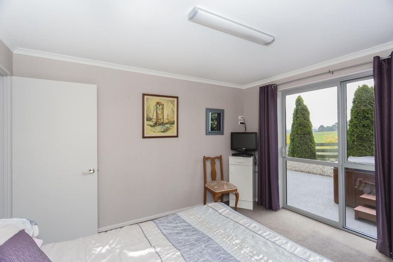 Photo of property in 154 Awamoa Road, Holmes Hill, Oamaru, 9492