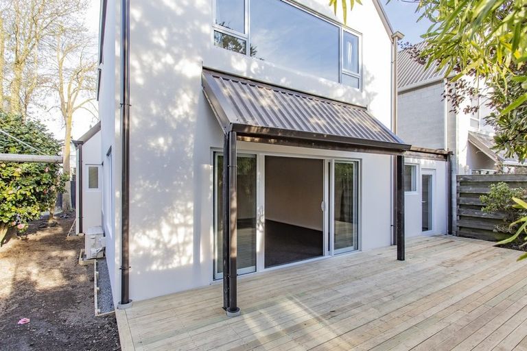 Photo of property in 2/29 Albany Street, St Albans, Christchurch, 8014