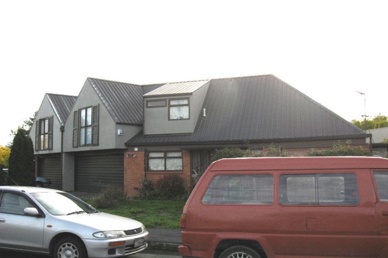 Photo of property in 1/4 Montana Avenue, Ilam, Christchurch, 8041