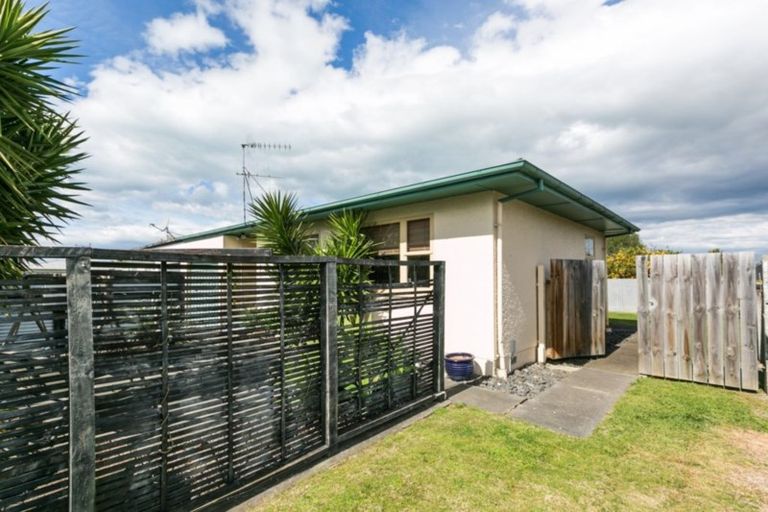 Photo of property in 4 Mcgregor Avenue, Pirimai, Napier, 4112