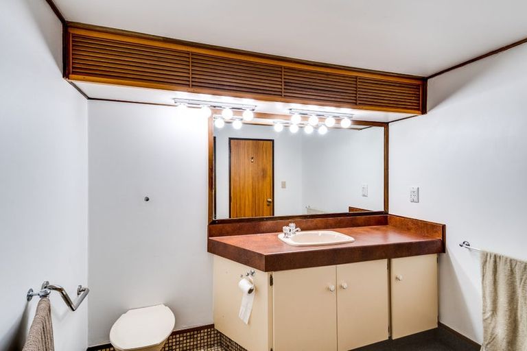 Photo of property in 10 Muritai Crescent, Havelock North, 4130