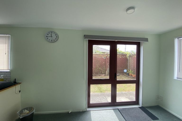 Photo of property in 14 Strid Road, Te Atatu South, Auckland, 0610