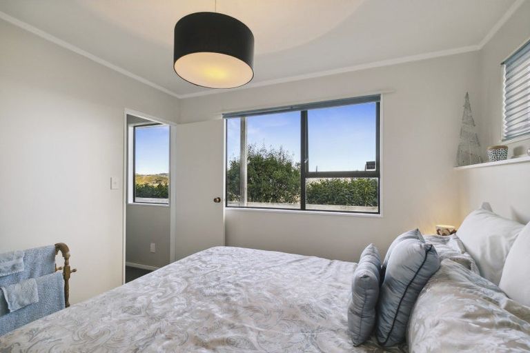 Photo of property in 1/104-106 Madras Street, Khandallah, Wellington, 6035