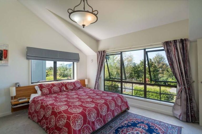 Photo of property in 20 Chateau Crescent, Rangatira Park, Taupo, 3330