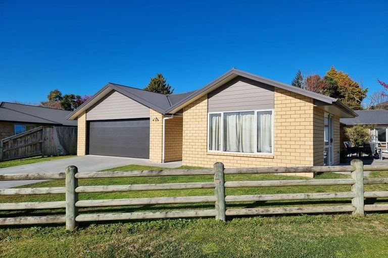 Photo of property in 19 Mahy Way, Leamington, Cambridge, 3432