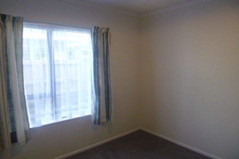 Photo of property in 1/179 Marine Parade, Seatoun, Wellington, 6022