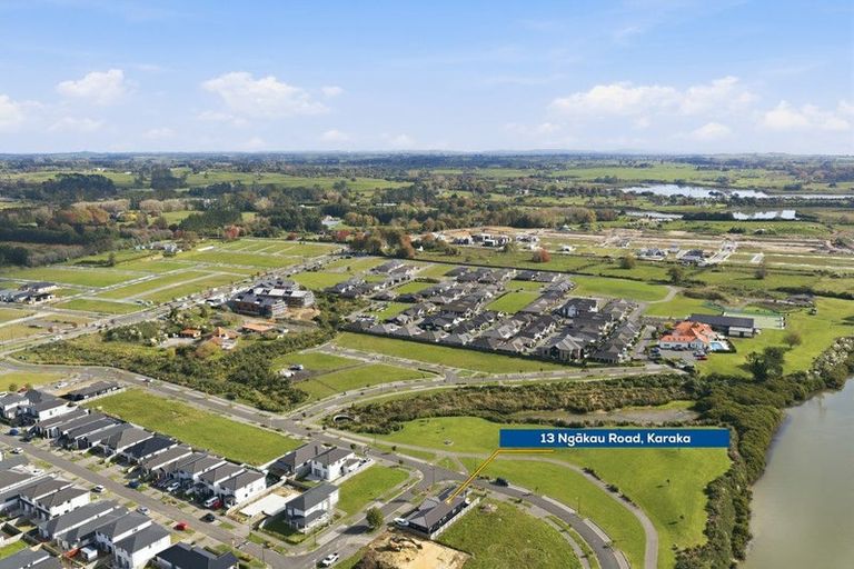 Photo of property in 13 Ngakau Road, Karaka, 2113