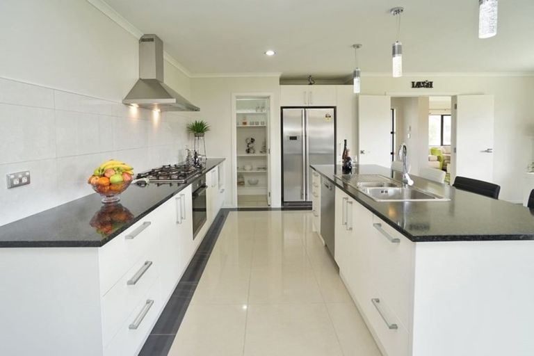 Photo of property in 14 Piwakawaka Court, Rototuna North, Hamilton, 3210