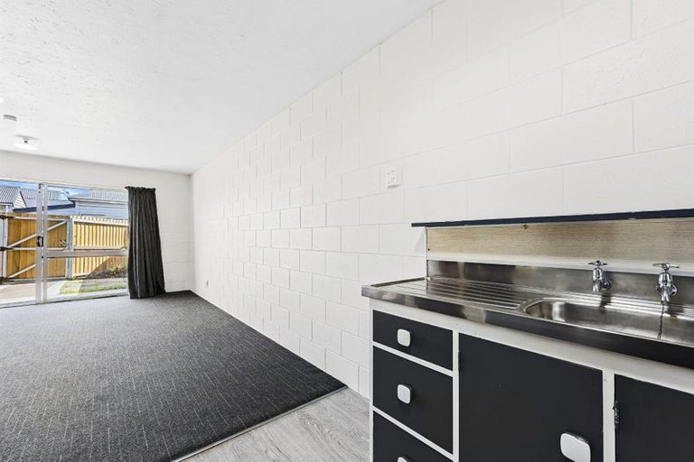 Photo of property in 2/524 Armagh Street, Linwood, Christchurch, 8011