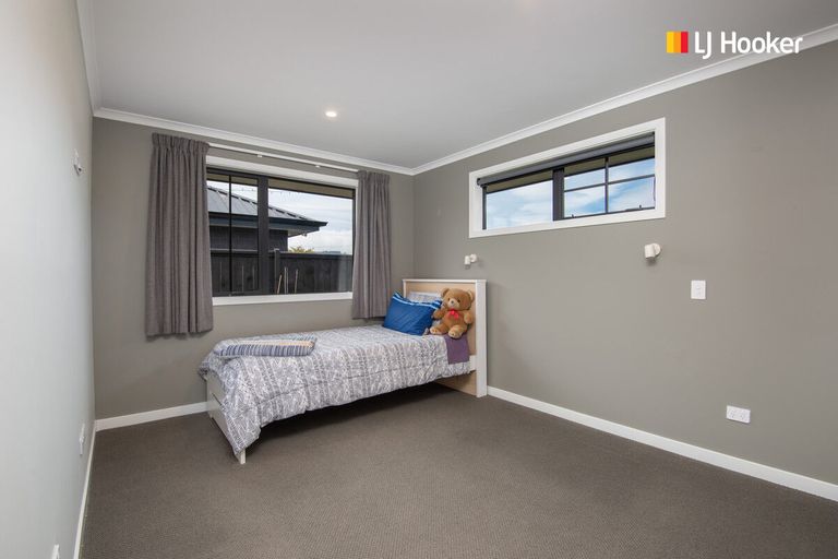 Photo of property in 8 Carrick Place, Mosgiel, 9024