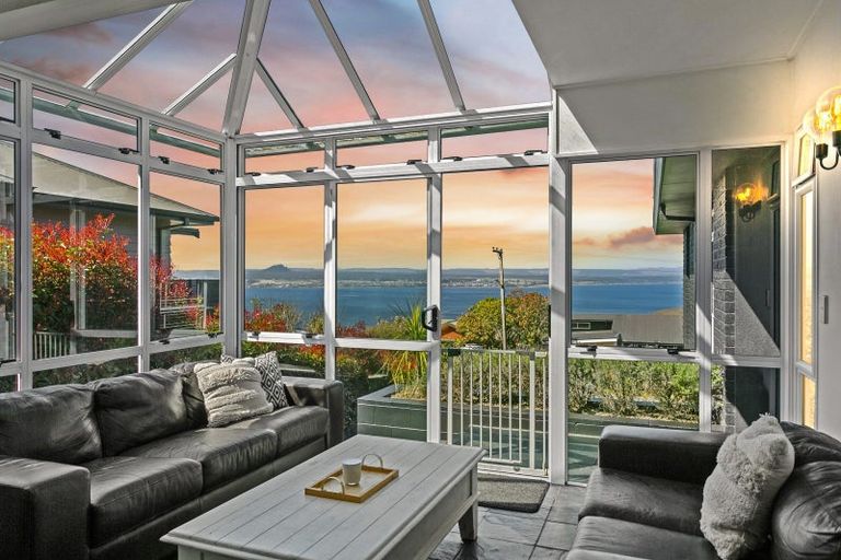 Photo of property in 86 Wakeman Road, Acacia Bay, Taupo, 3330