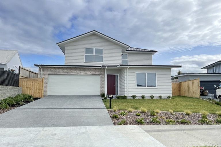 Photo of property in 24 Onekura Street, Red Beach, 0932