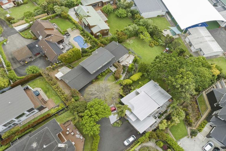 Photo of property in 104 Mellons Bay Road, Mellons Bay, Auckland, 2014