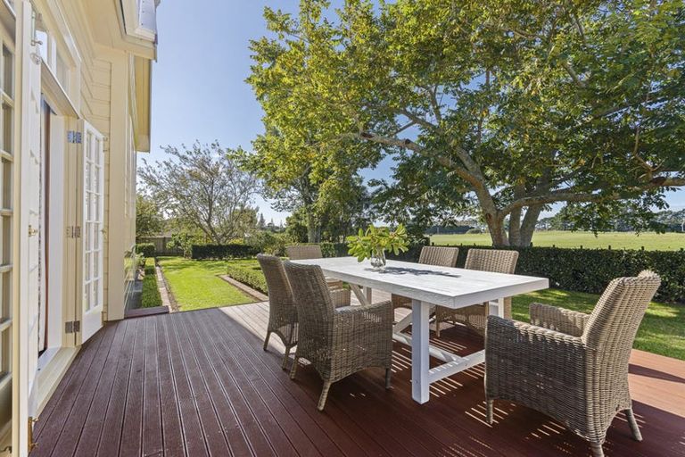 Photo of property in 137 Egmont Road, Hillsborough, New Plymouth, 4372