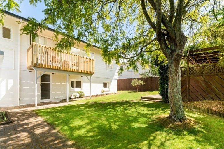 Photo of property in 7 Munstead Place, Hillcrest, Auckland, 0627