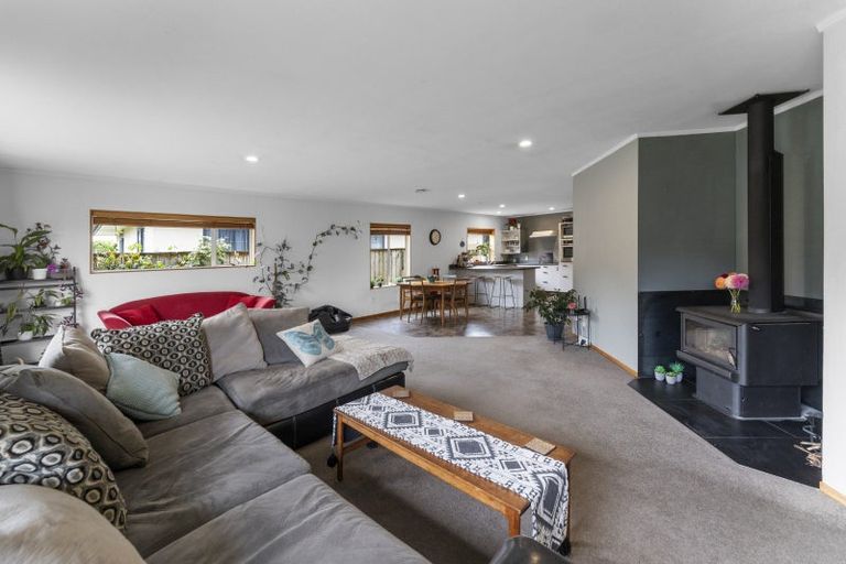 Photo of property in 16 Malthouse Crescent, Brightwater, 7022