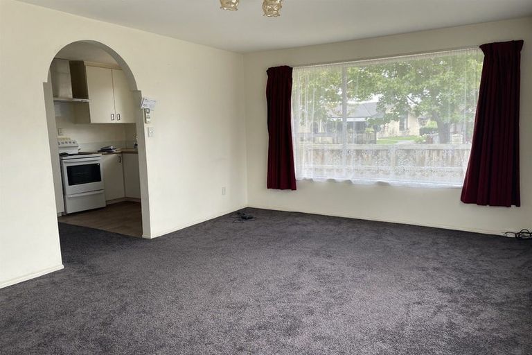 Photo of property in 70a Glenmore Avenue, Casebrook, Christchurch, 8051