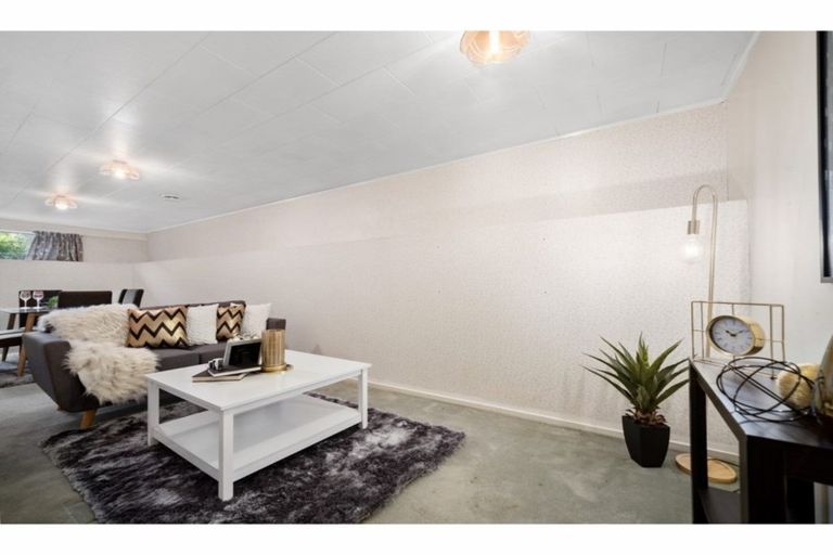 Photo of property in 42 Stapleford Crescent, Browns Bay, Auckland, 0630