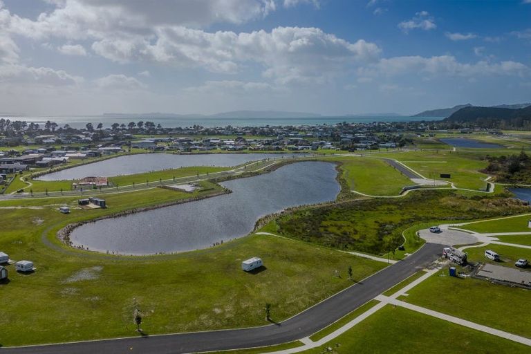 Photo of property in 13 Taniwha Place, Matarangi, 3592