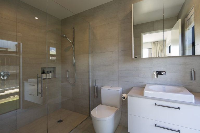 Photo of property in 6 Primary Lane, Wanaka, 9305