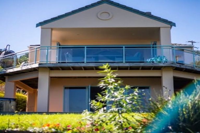 Photo of property in 4 Bush Point Road, Cable Bay, 0420