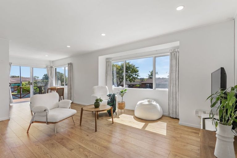 Photo of property in 1/2 Perendale Close, Somerville, Auckland, 2014