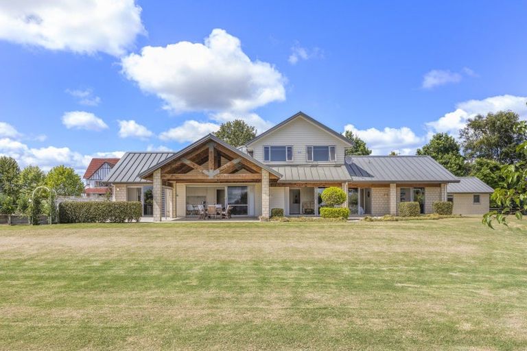 Photo of property in 96 Dyke Road, Karaka, Papakura, 2580